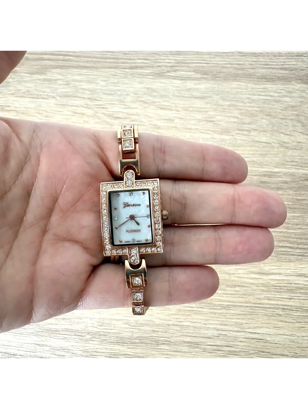 Geneva Rose Gold Tone Wrap Bracelet Watch Rhinestone Mother of Pearl Japan